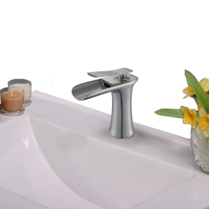 UPC Senna Gold Faucet – Widespread Design, Drain Included