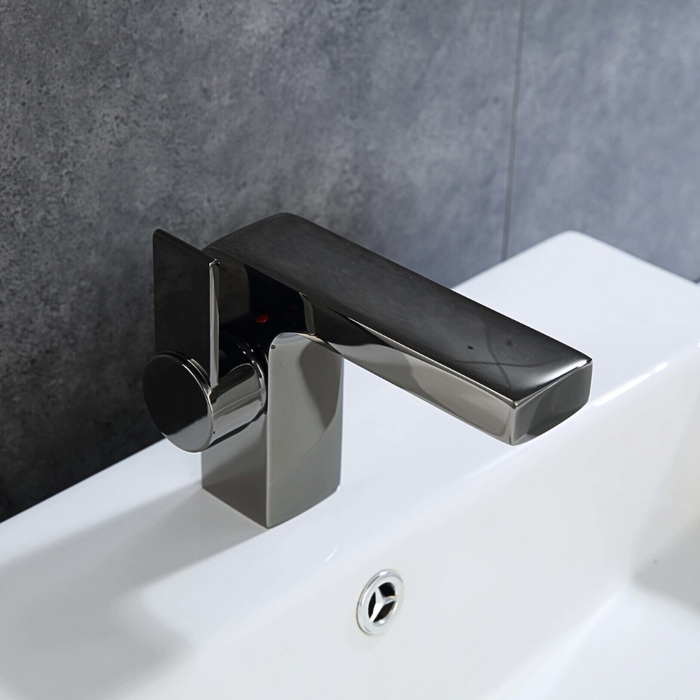 Sienne Widespread Faucet – Bold Black, Drain Incl.