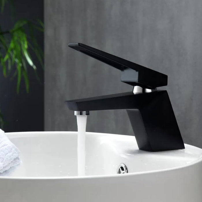 Aqua Siza Single Lever Modern Bathroom Vanity Faucet - Matt Black