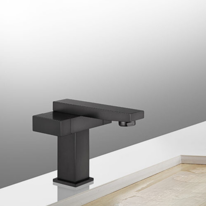 UPC Black Deris Series Faucet – Widespread, Drain Included