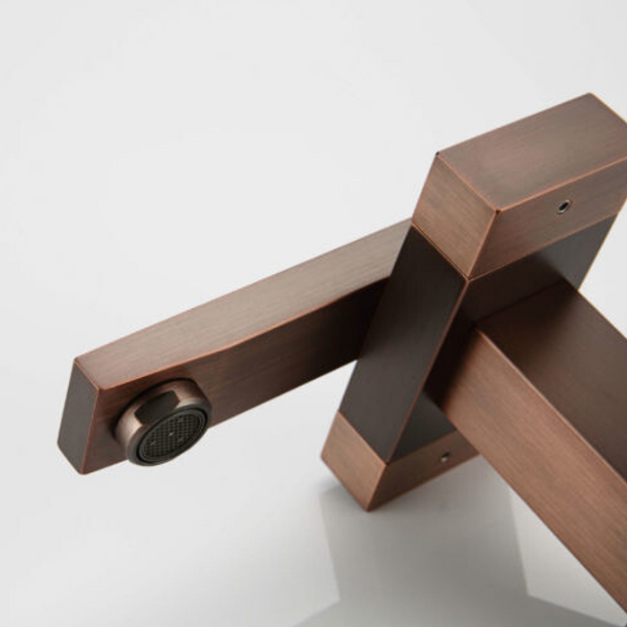 Fyla UPC Faucet – Widespread Bronze Style, With Drain